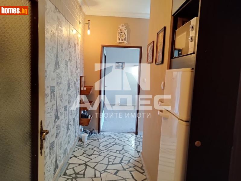Двустаен, 49m² - снимка 10