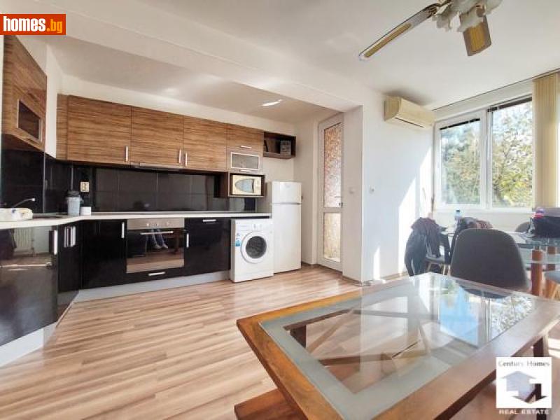 Тристаен, 82m² -  Център, Велико Търново - Апартамент за продажба - Сенчъри Хоумс ООД - 118250798