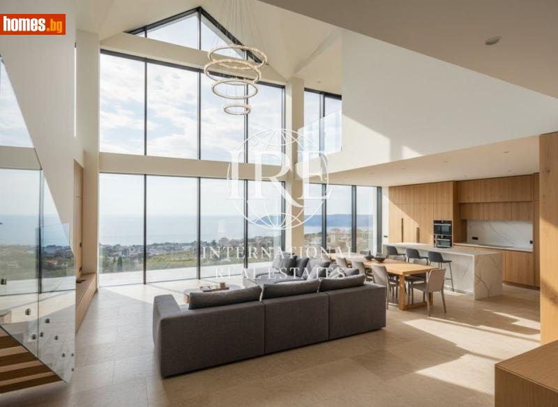 Четиристаен, 175m² - Кв. Бриз, Варна - Апартамент за продажба - Интернешънъл Риъл Естейтс - 118331294