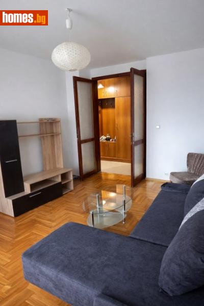 Тристаен, 90m²