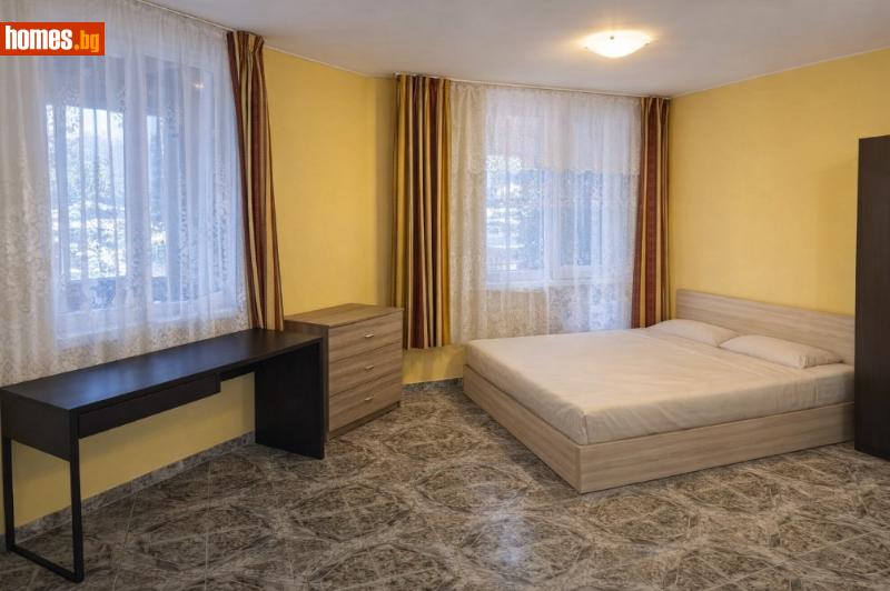 Едностаен, 65m²