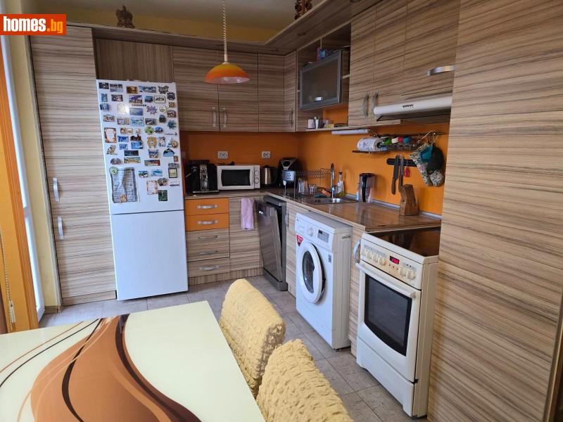 Тристаен, 100m² -  Център, Шумен - Апартамент за продажба - Елена Минас - 118348602