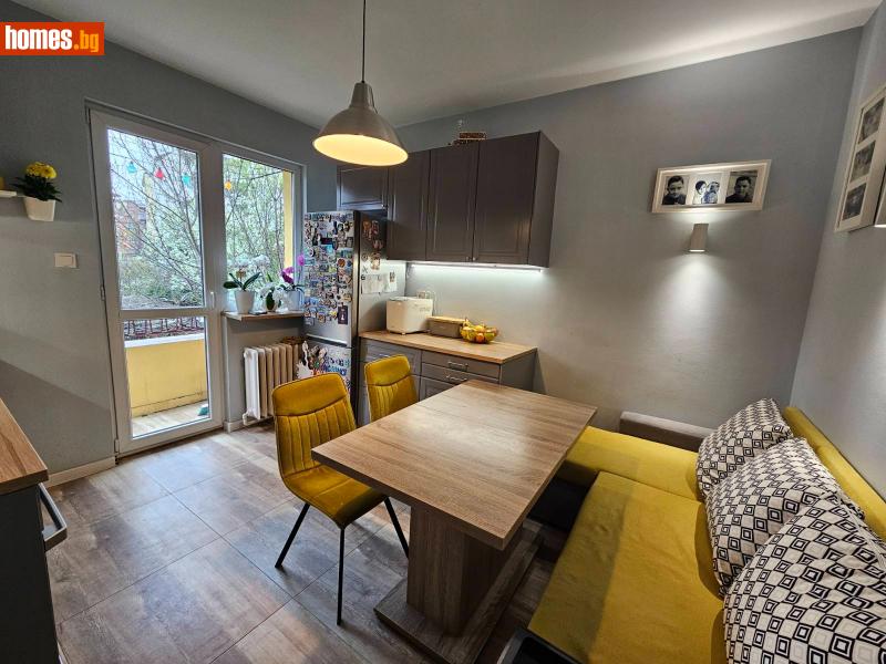 Тристаен, 83m² - Жк. Гео Милев, София - Апартамент за продажба - UNIVERSI - 118537725