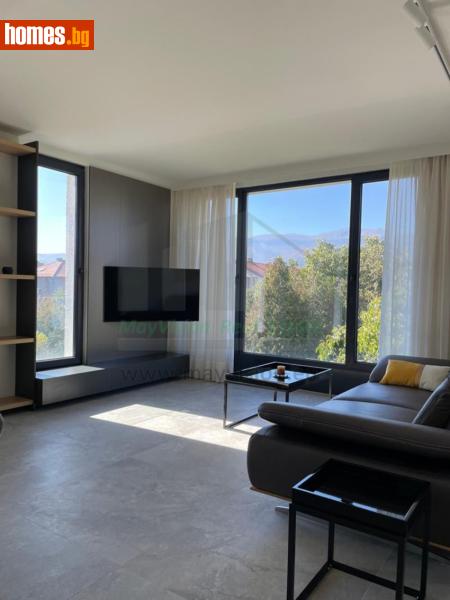 Тристаен, 118m²