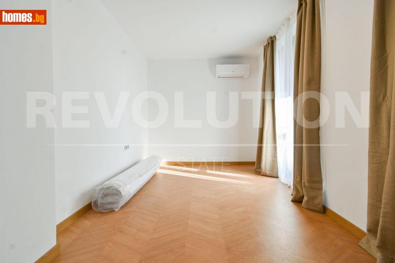 Тристаен, 121m² - снимка 7
