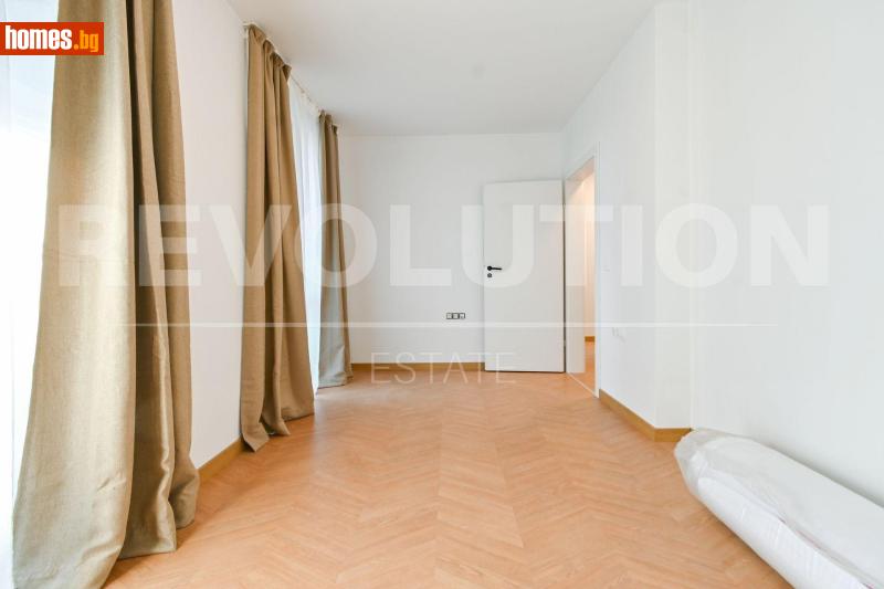 Тристаен, 121m² - снимка 6