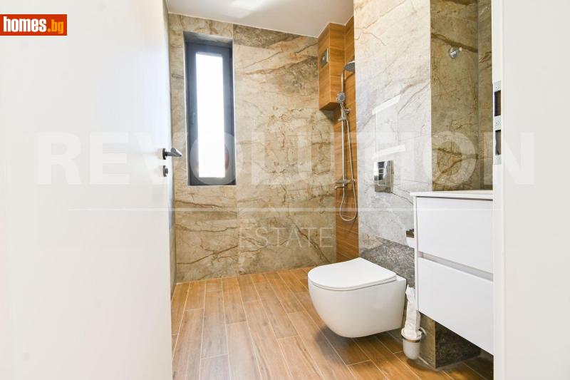 Тристаен, 121m² - снимка 9