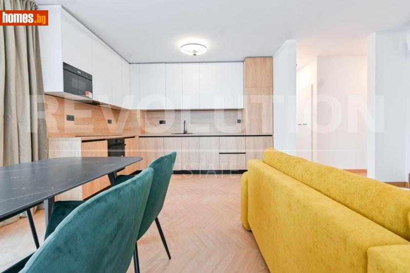 Тристаен, 121m² - снимка 3