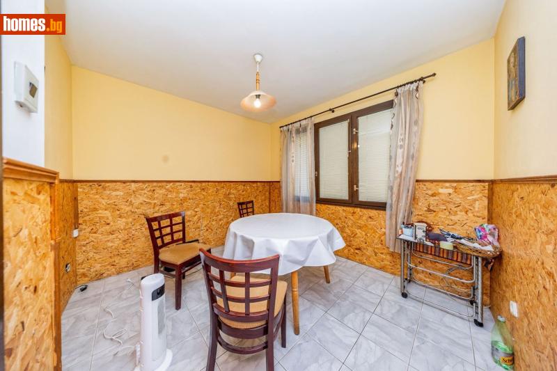 Тристаен, 110m² -  9-ти Квартал, Плевен - Апартамент за продажба - Адрес Плевен - 118846707