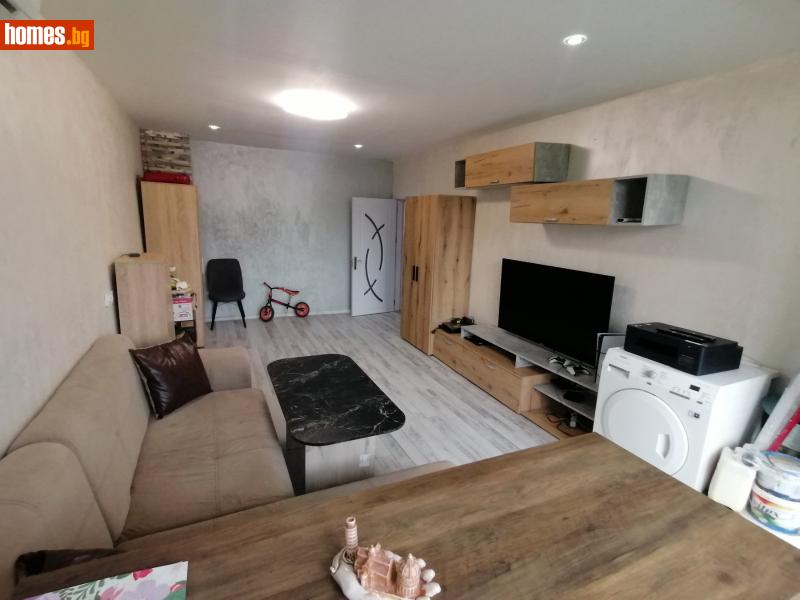Тристаен, 78m² - Жк. Тракия, Шумен - Апартамент за продажба - Адрес недвижими имоти - кантора Шумен - 118948502