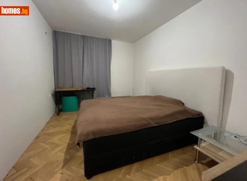 Тристаен, 122m² - снимка 6