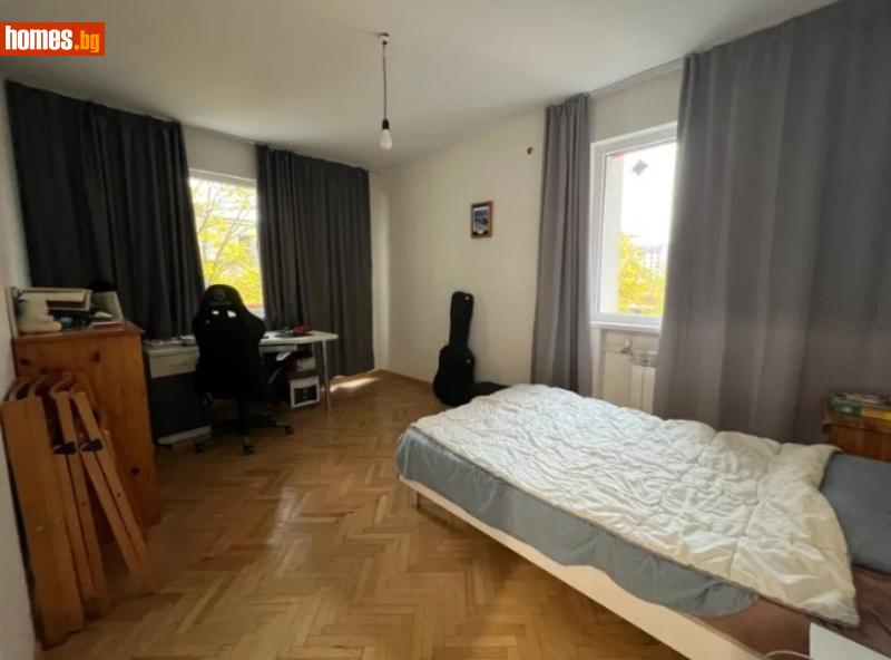 Тристаен, 122m² - снимка 7