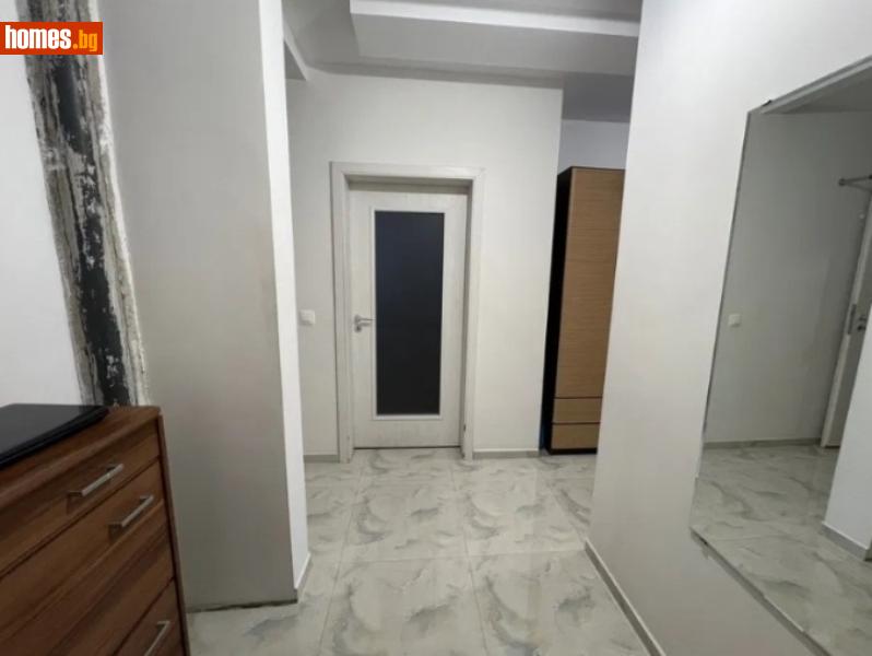 Тристаен, 122m² - снимка 9