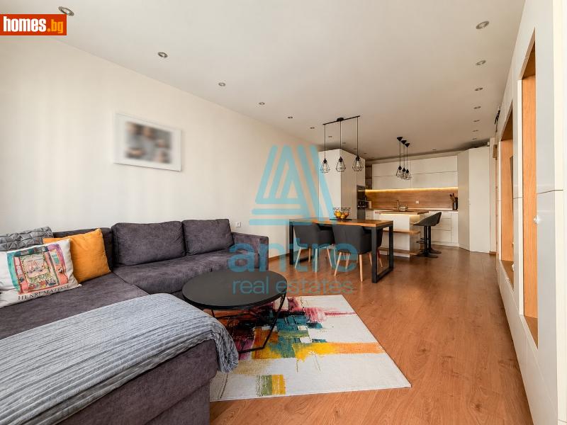Тристаен, 103m² - снимка 2