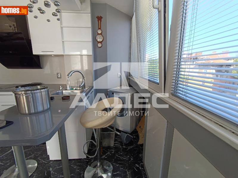 Двустаен, 65m² - снимка 8