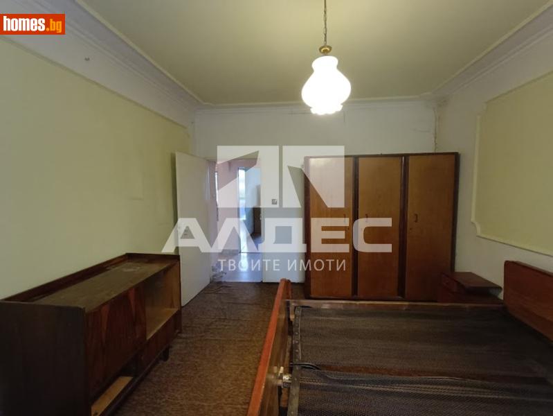 Тристаен, 89m² - снимка 6