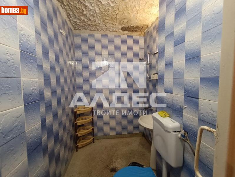 Тристаен, 89m² - снимка 9
