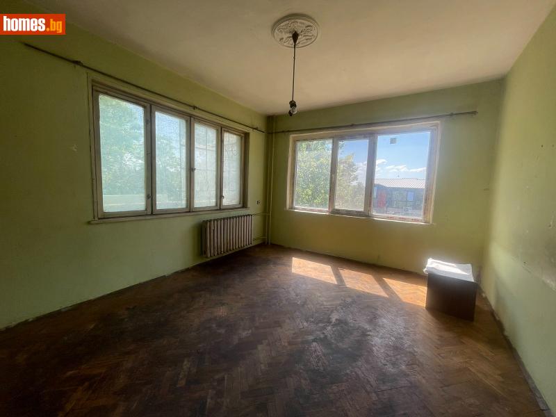 Тристаен, 75m² - Жк. Добруджански, Шумен - Апартамент за продажба - Адрес недвижими имоти - кантора Шумен - 119754786