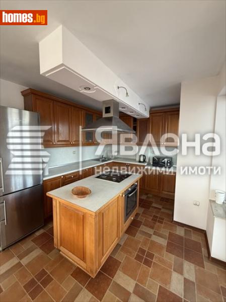 Четиристаен, 190m²
