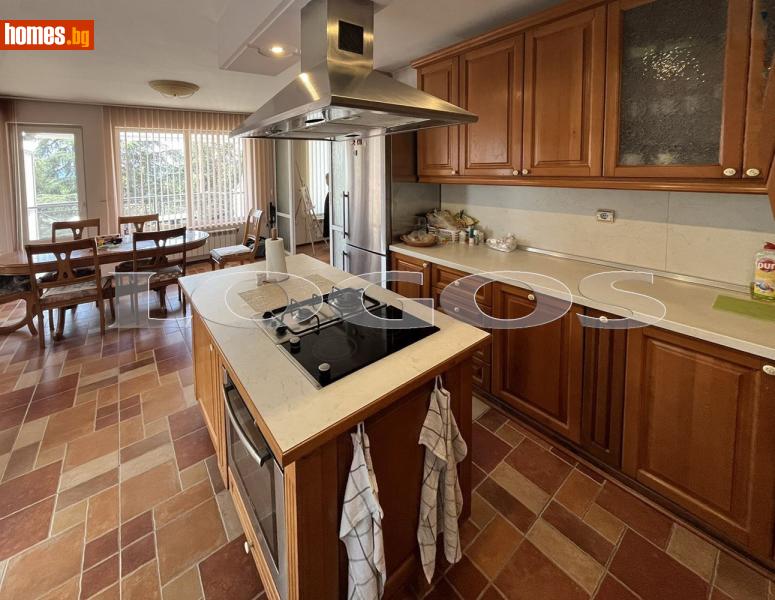 Четиристаен, 190m² - Кв. Бриз, Варна - Апартамент за продажба - ЛОГОС - 119884497