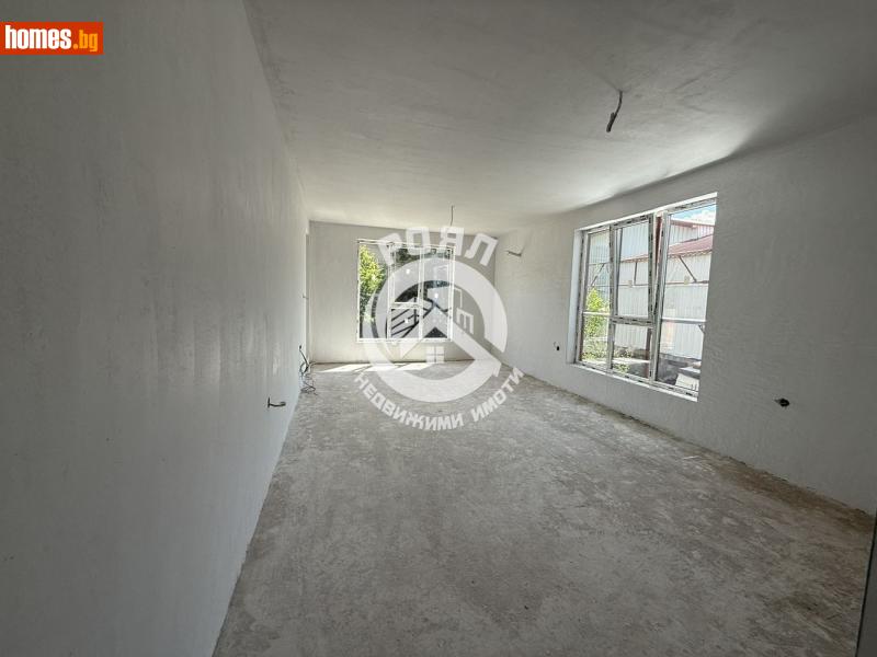 Тристаен, 107m² - Кв. Коматево, Пловдив - Апартамент за продажба - Роял Недвижими Имоти - 120002550