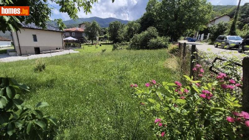 Парцел, 737m² - Гр.Правец, Правец - Парцел за продажба - Уни Комерс ООД - 120125326
