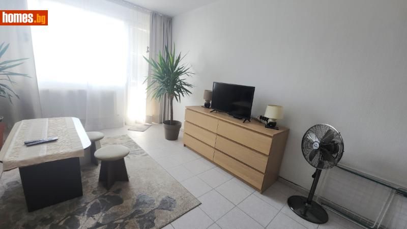 Двустаен, 68m² - снимка 1