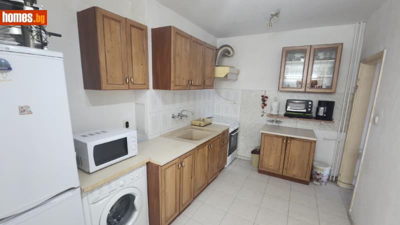 Двустаен, 68m² - снимка 2