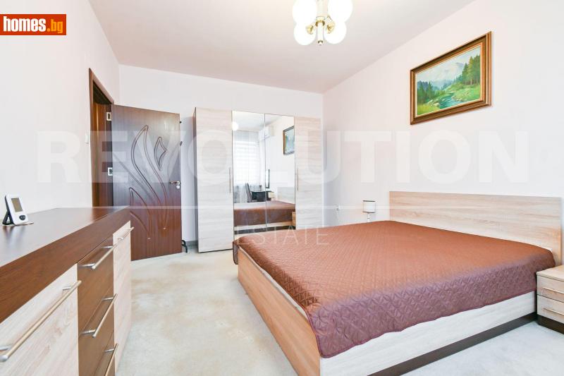 Тристаен, 74m² - снимка 10