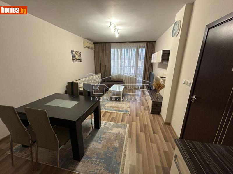 Двустаен, 70m²