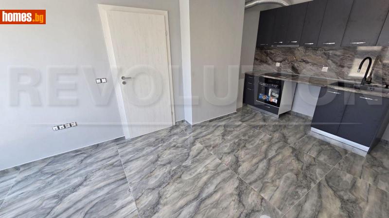 Двустаен, 70m²