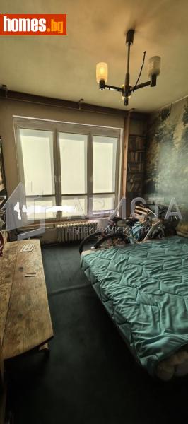 Тристаен, 67m² - снимка 2