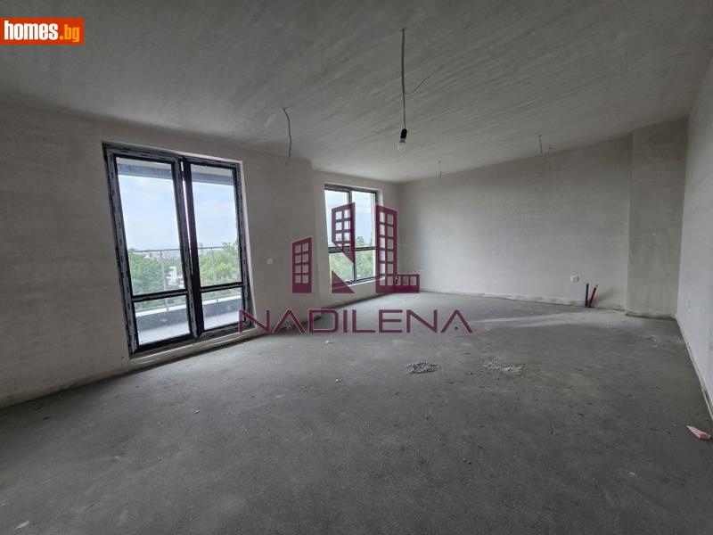 Тристаен, 139m² - снимка 2