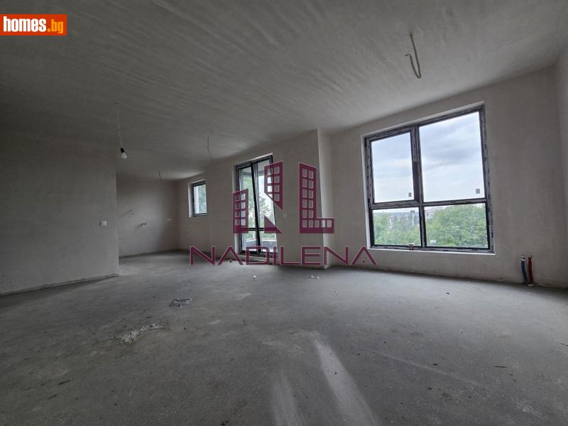 Тристаен, 139m² - снимка 5