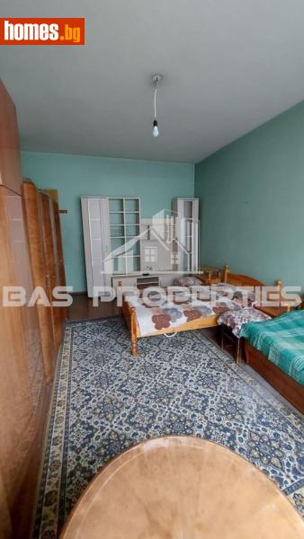 Тристаен, 78m² - снимка 4