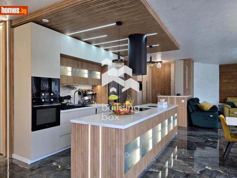 Тристаен, 179m² - снимка 3