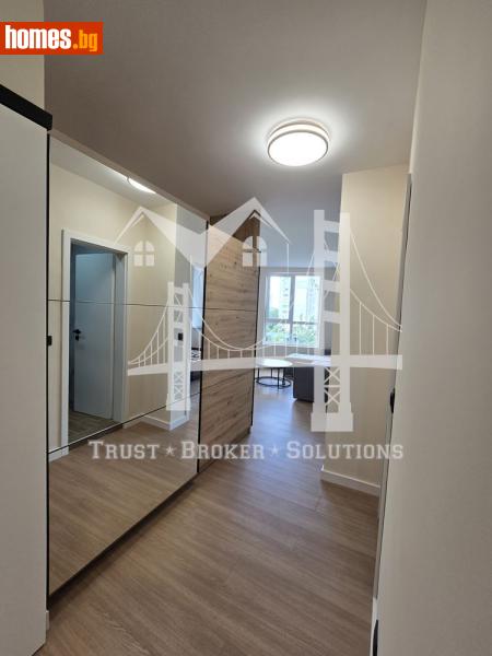 Тристаен, 98m² - снимка 3