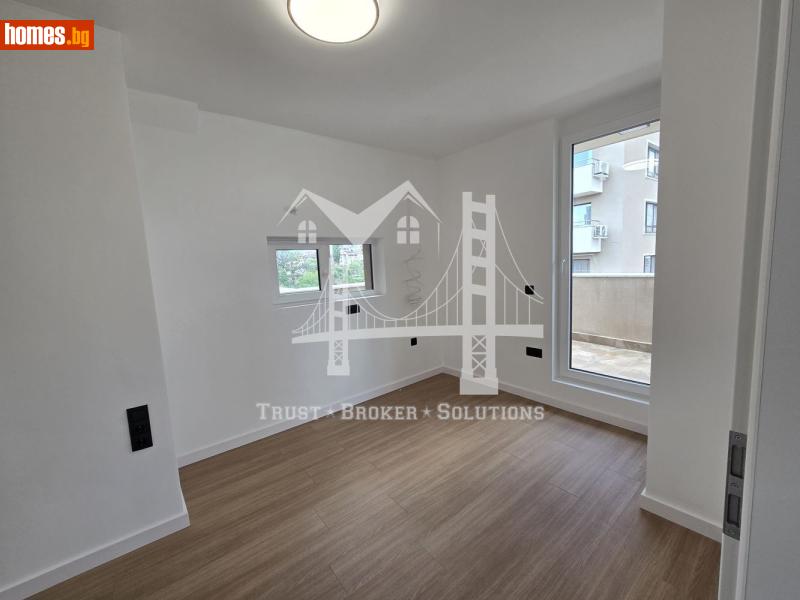 Тристаен, 98m² - снимка 4