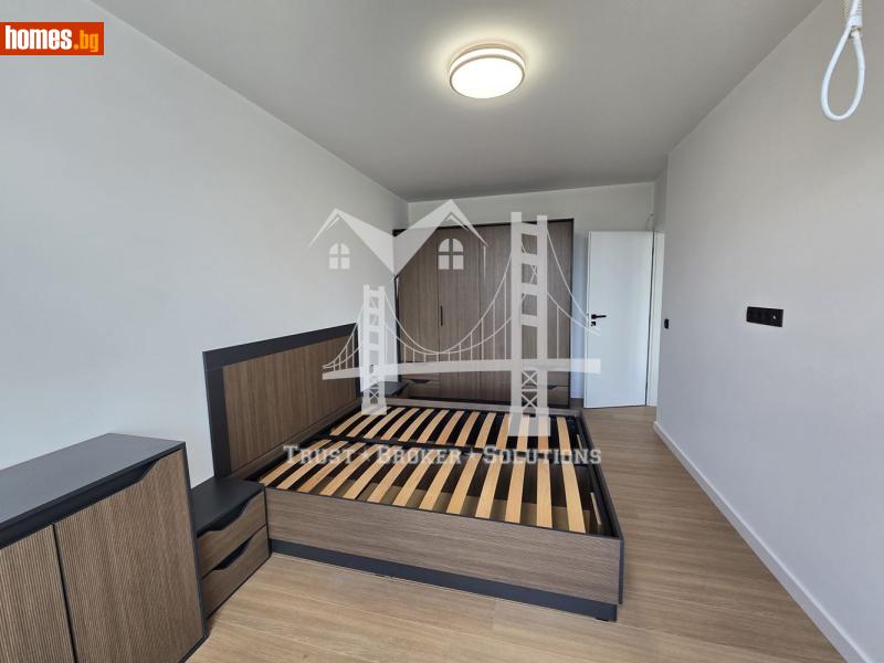 Тристаен, 98m² - снимка 8
