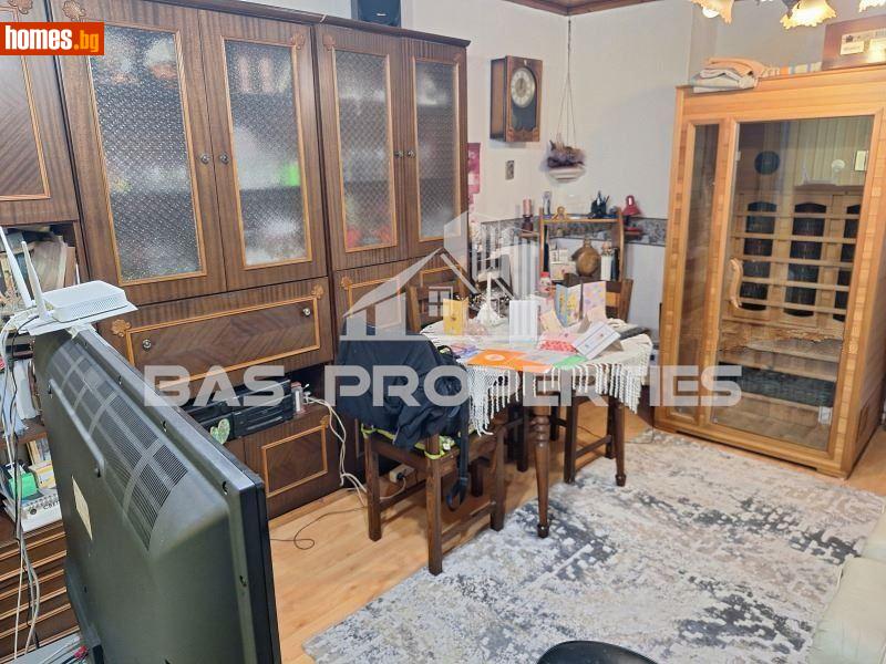 Тристаен, 98m² - снимка 2