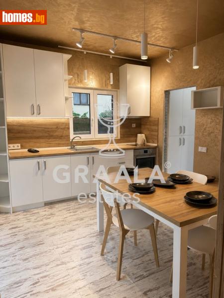 Двустаен, 67m² - снимка 1