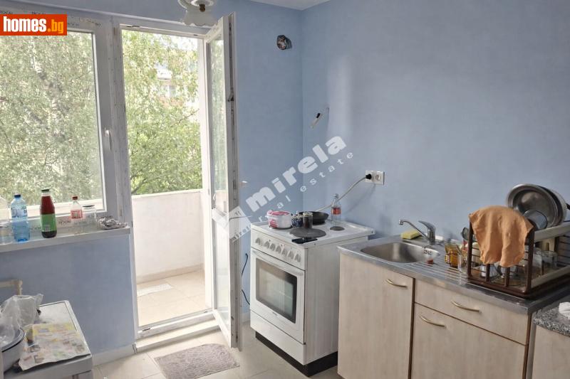 Тристаен, 88m² - снимка 5