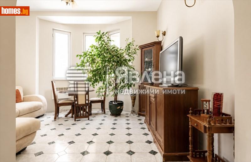 Тристаен, 117m² - снимка 2