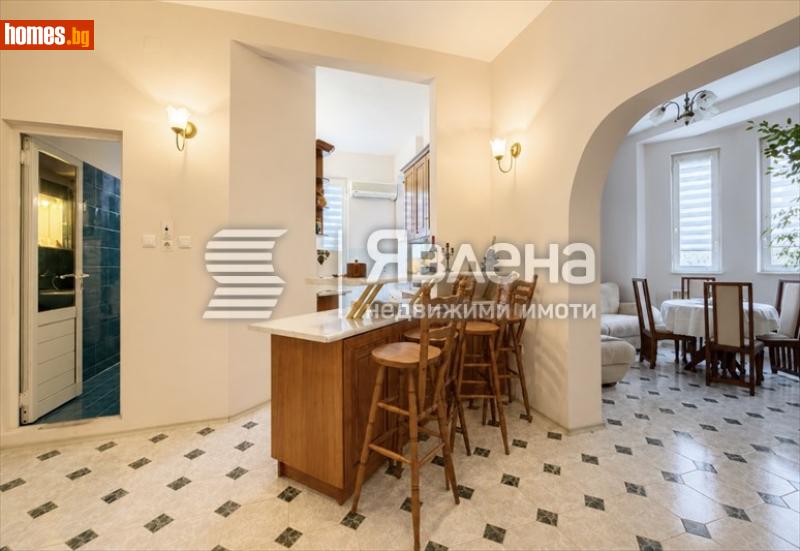 Тристаен, 117m² - снимка 7