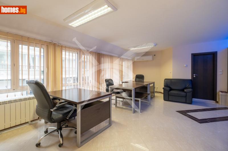 Тристаен, 102m² - снимка 4