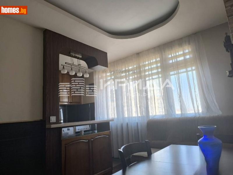Тристаен, 74m² - снимка 3