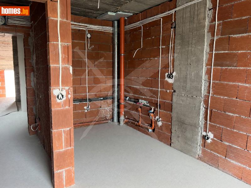 Двустаен, 65m² - снимка 8