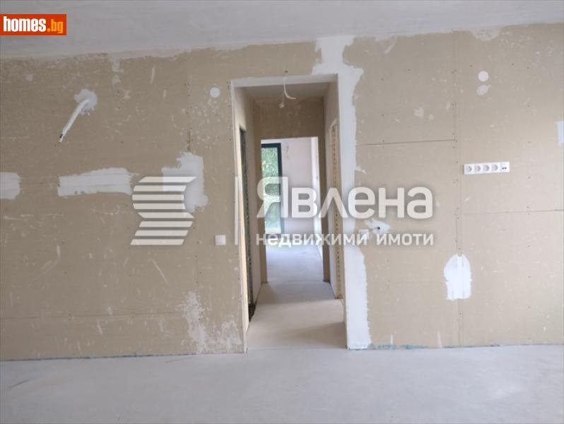 Тристаен, 138m² - снимка 7
