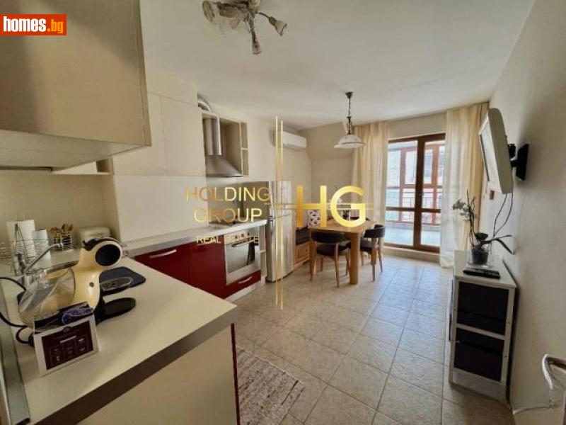 Тристаен, 85m²
