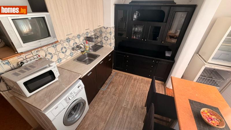 Едностаен, 42m²